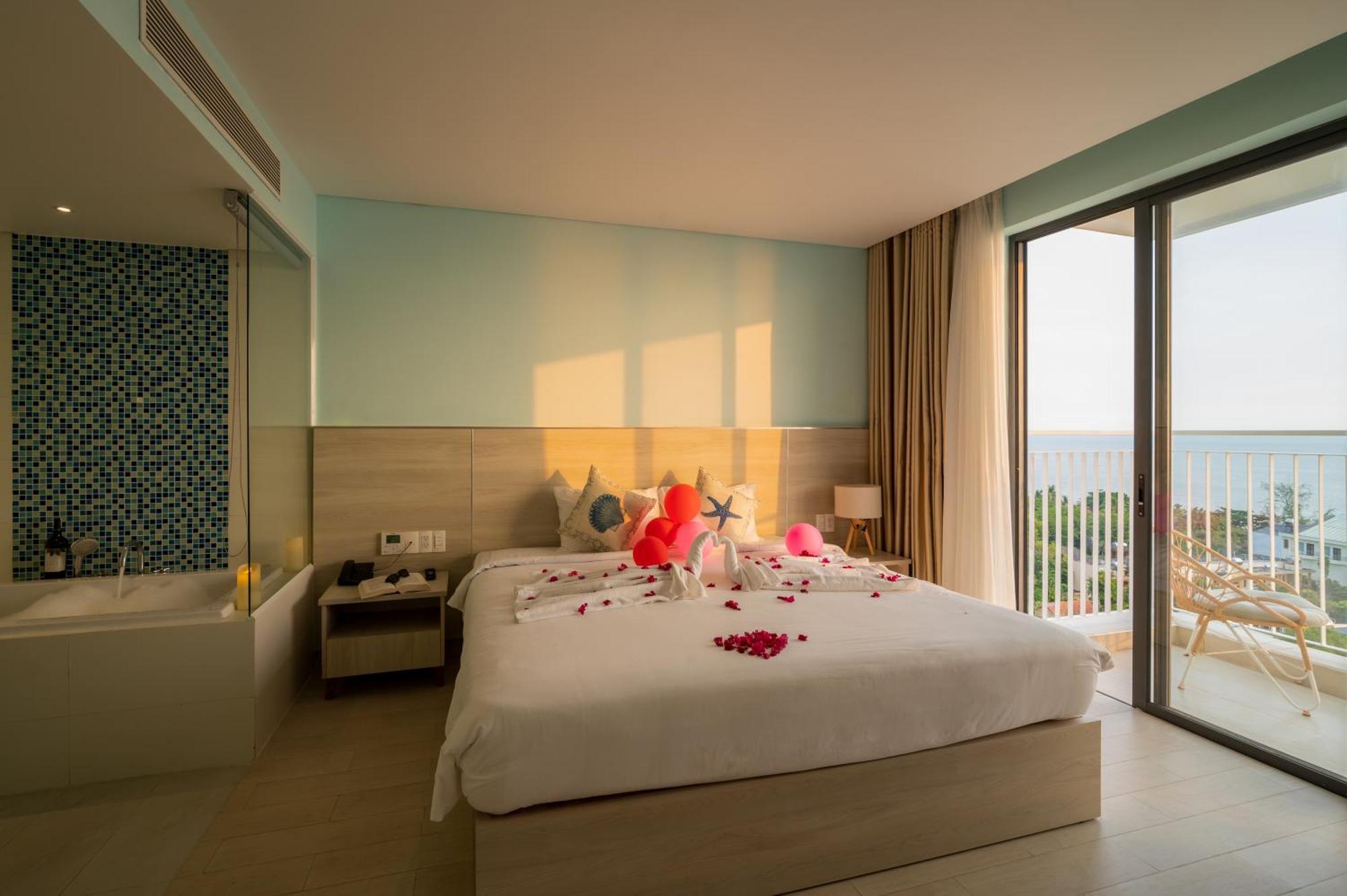 Haya Sea View 4*
